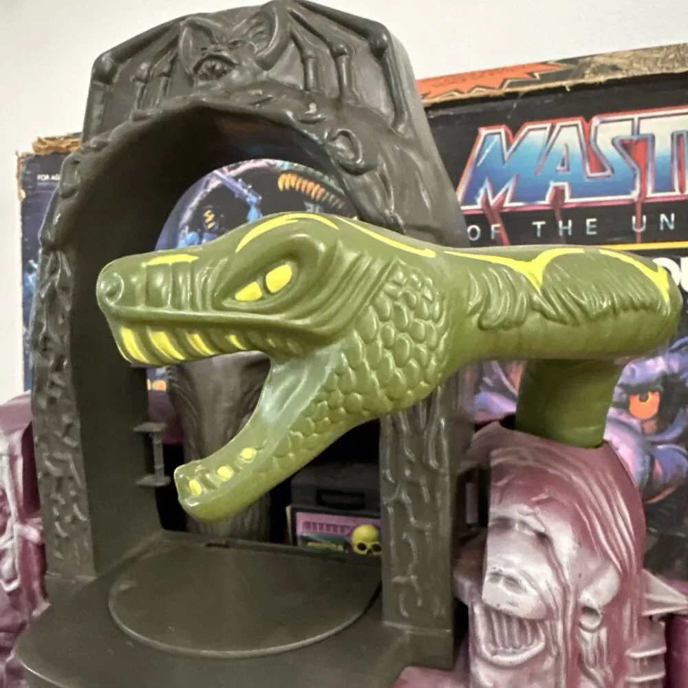 VTG 1983 He Man Masters Universe Snake Mountain Skeletor MOTU Incomplete w/Box - Picture 4 of 16